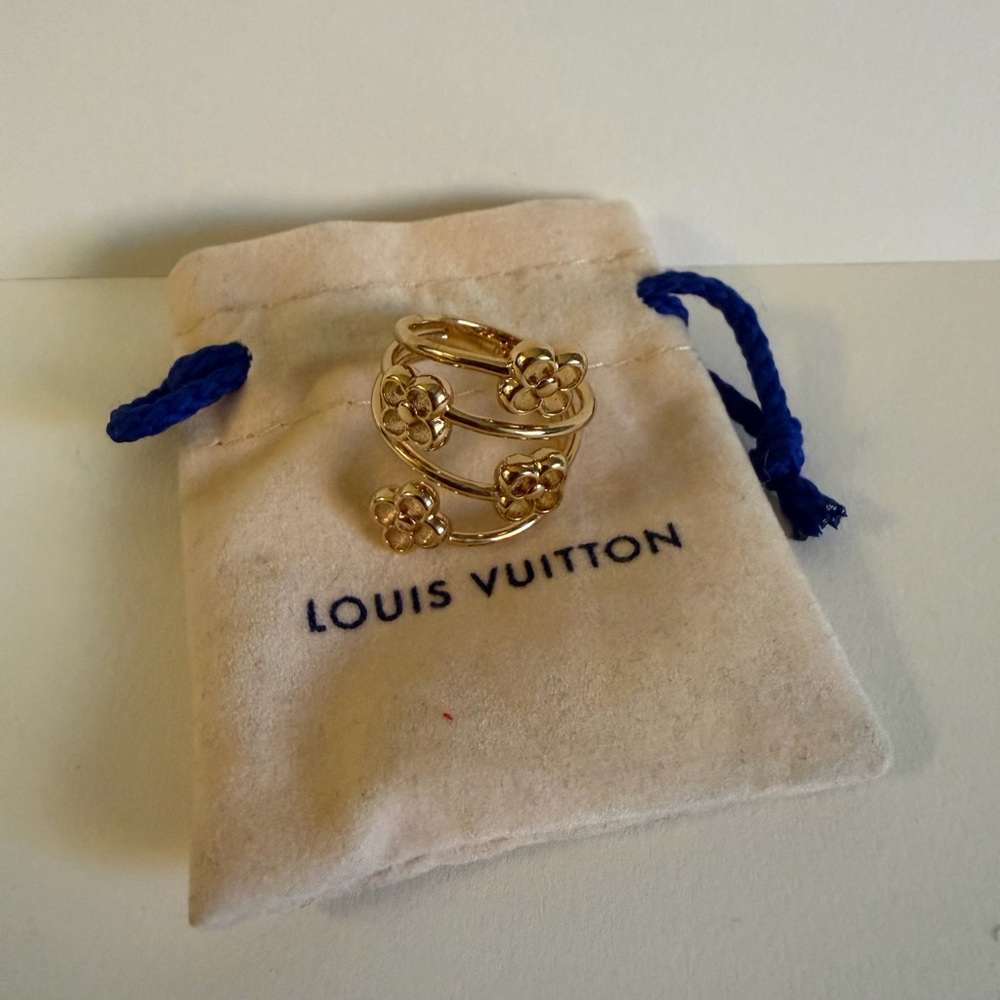 Louis Vuitton Flower Full Ring- Size L